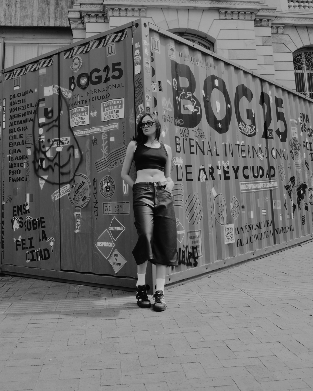 JORTS BAGGY LEATHER NEGRO